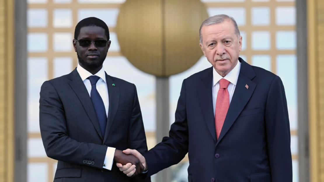 Senegal Cumhurbaşkanı Faye Cumhurbaşkanlığı Külliyesinde