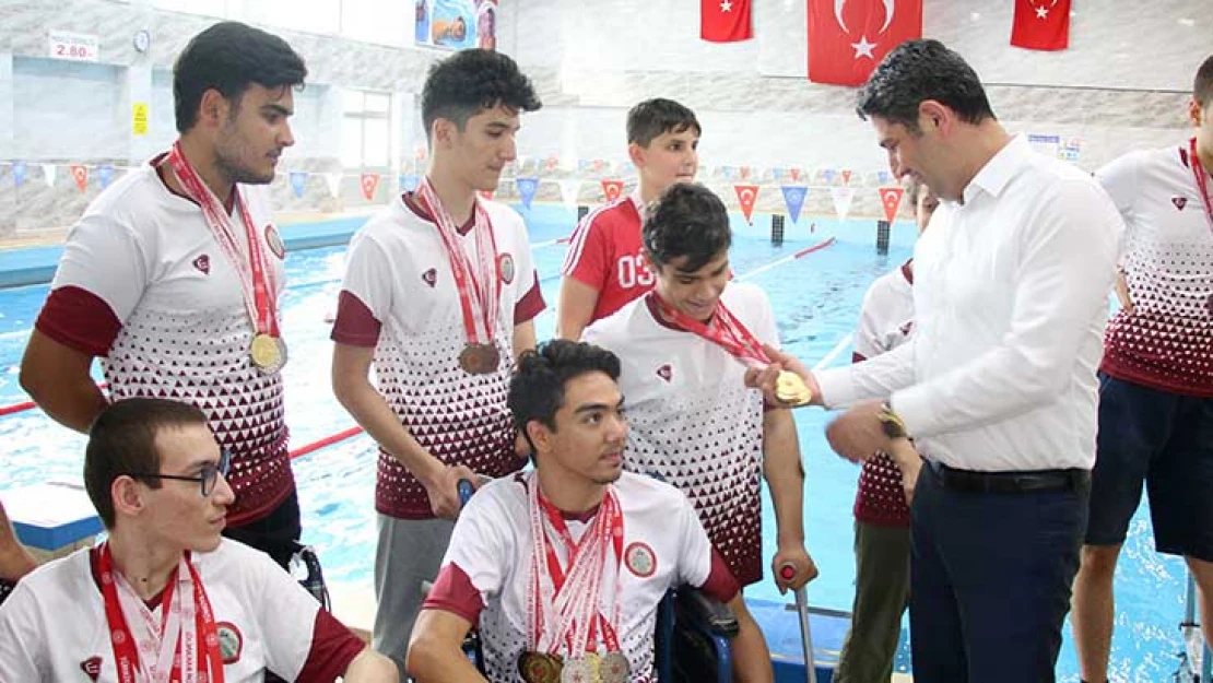 Spor aşkı engel tanımadı: 53 Madalya kazandı