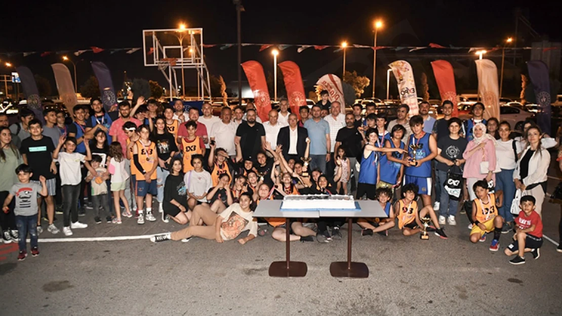 Street Basketbol Turnuvasında final heyecanı