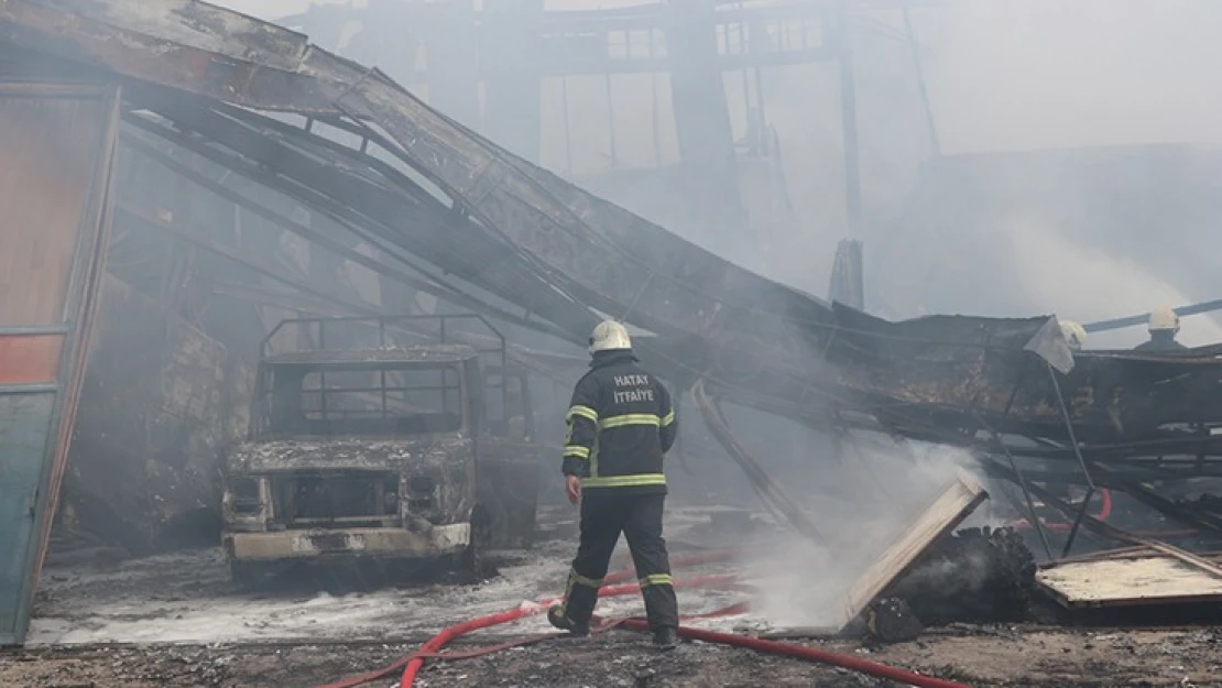 Sünger fabrikasında çıkan yangın kontrol altına alındı