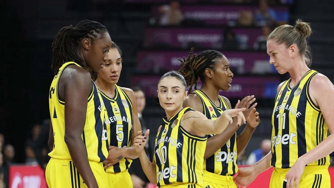 Süper Kupa Şampiyonu Fenerbahçe'ye tebrik