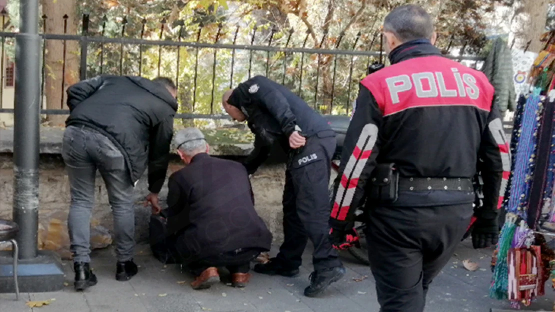 Şüpheli çanta polisi alarma geçirdi