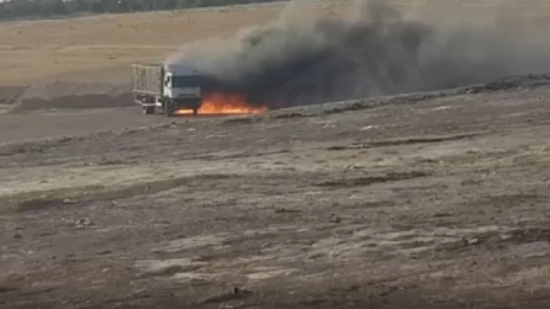 Suriye'de bomba yüklü kamyon imha edildi