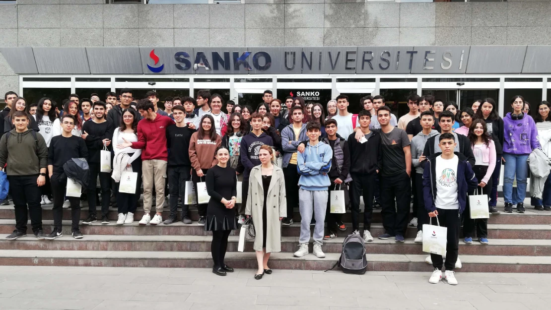 TOBB Fen Lisesi öğrencilerinden SANKO Üniversitesi'ni ziyaret