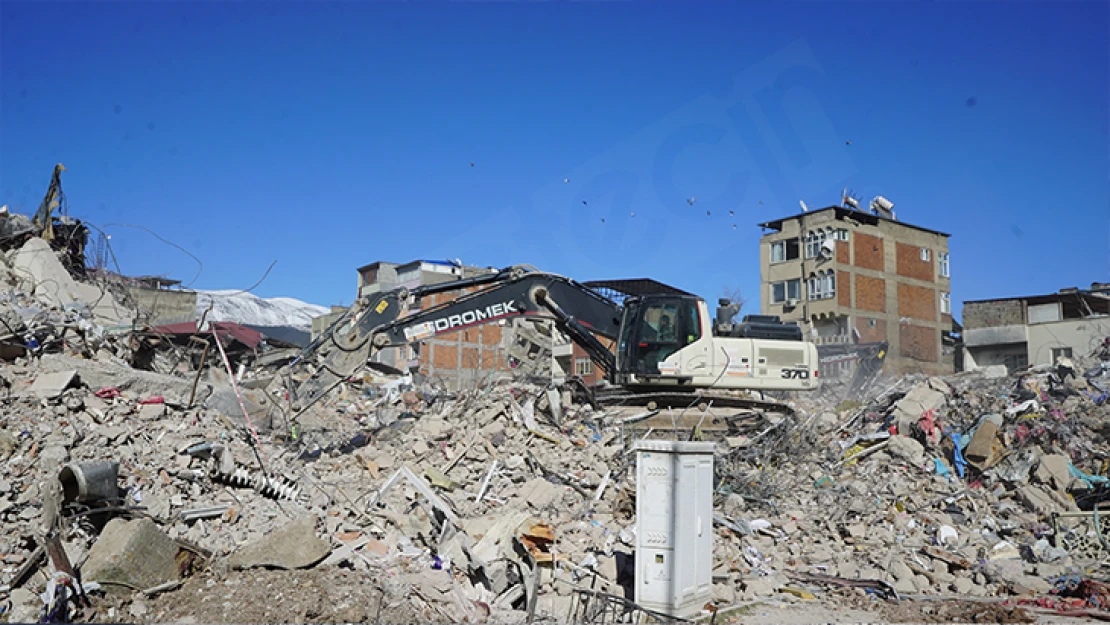 Trabzon ve Hükümet Caddesi'nde trafik akışı kapatıldı