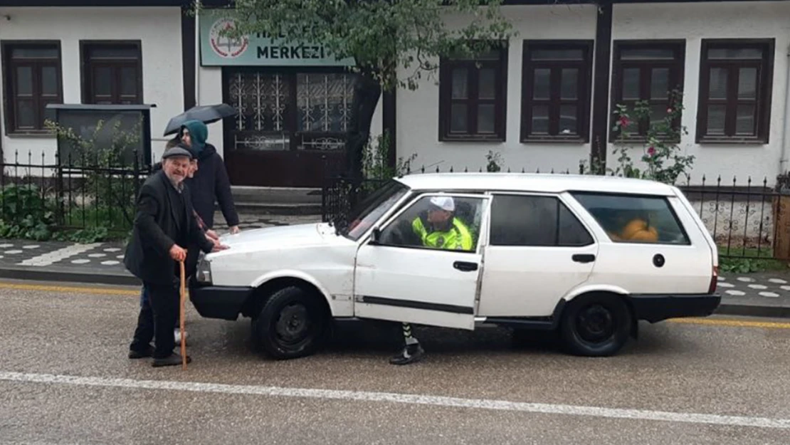 Trafik Polisinden gönüllere dokunan hareket