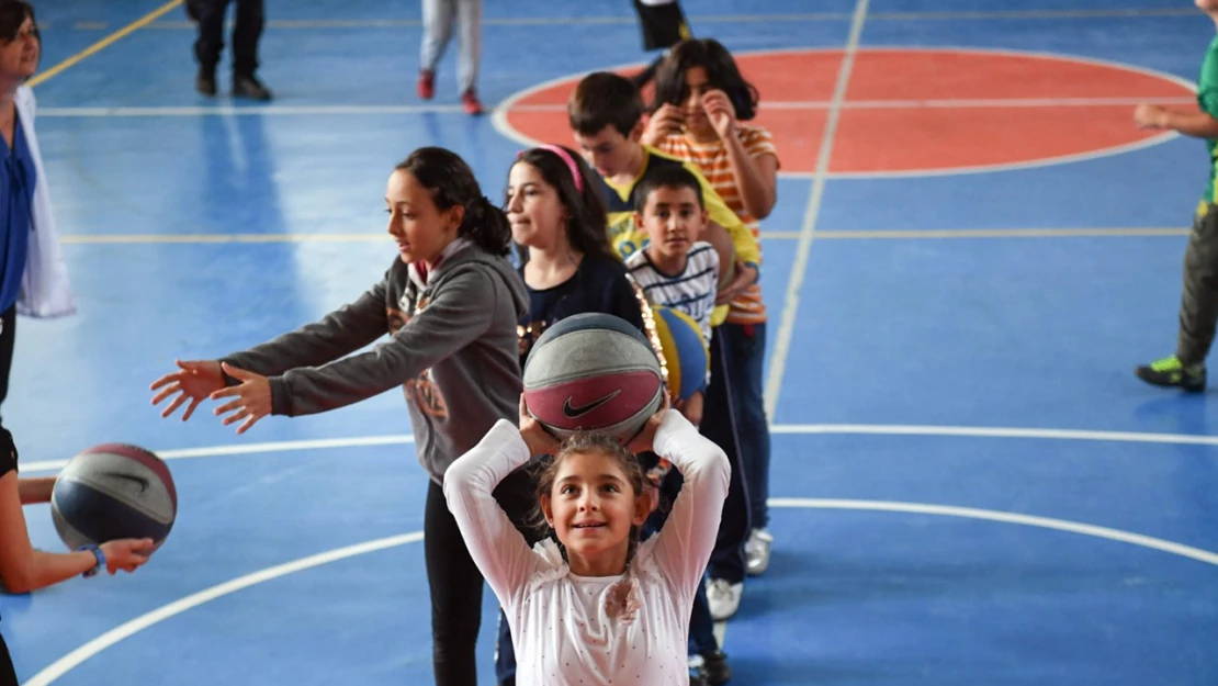 Türkiye'de bir ilk olan spor ortaokullarında kayıtlar başlıyor