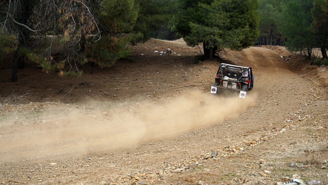 Türkiye Off-Road Şampiyonası finali ilk gününde heyecan dolu anlara sahne oldu