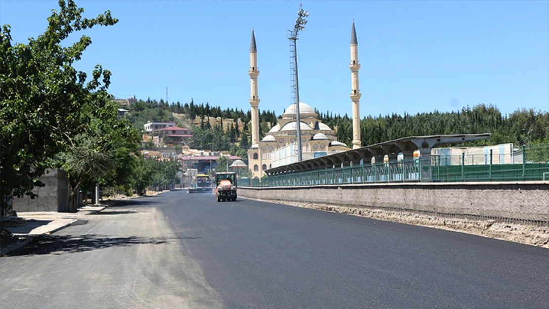 Türkoğlu Devlet Hastanesi yolu yenilendi