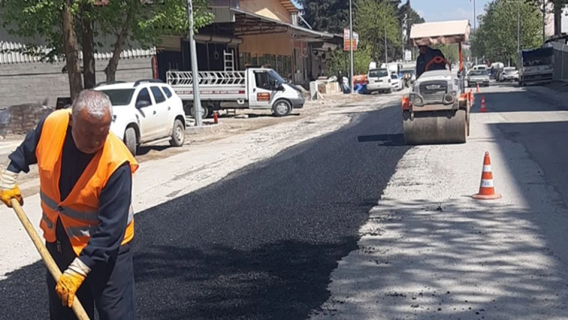 Türkoğlu'nun en işlek arterleri onarılıyor