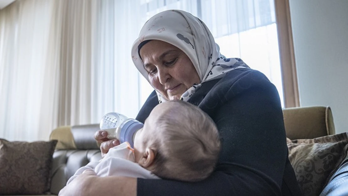 Üç çocuk annesi Milletvekili, bir çocuğa daha gönlünü açtı