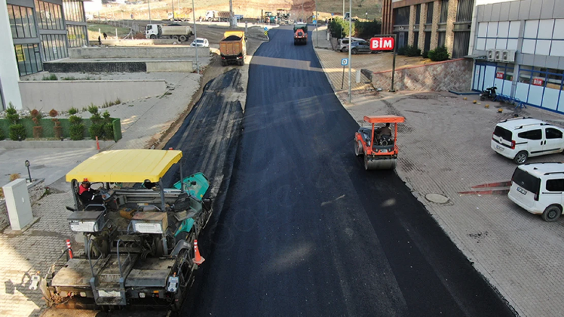 Üniversite Caddesi'nin çehresi değişiyor