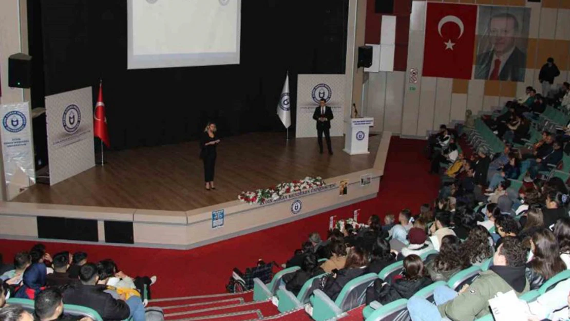 Üniversite öğrencilerine siber suçlar ve siber güvenlik semineri