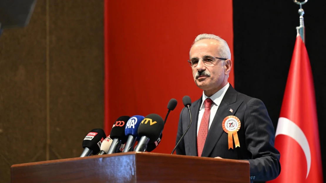 Uraloğlu, 'Çocuklarımızı dijital dünyanın risklerinden koruyacağız'