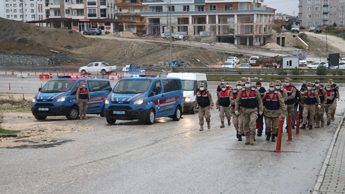 Uyuşturucu operasyonunda 13 şüpheli yakalandı