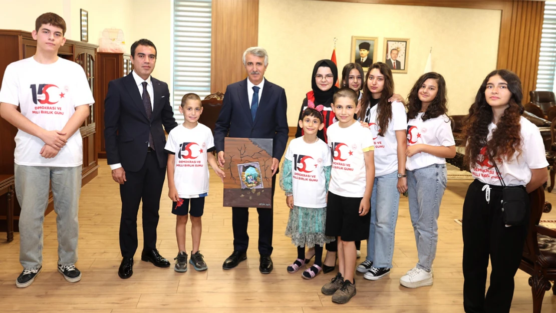 Vali Ünlüer, asrın felaketinde ailesini kaybeden öksüz ve yetim çocukları ağırladı