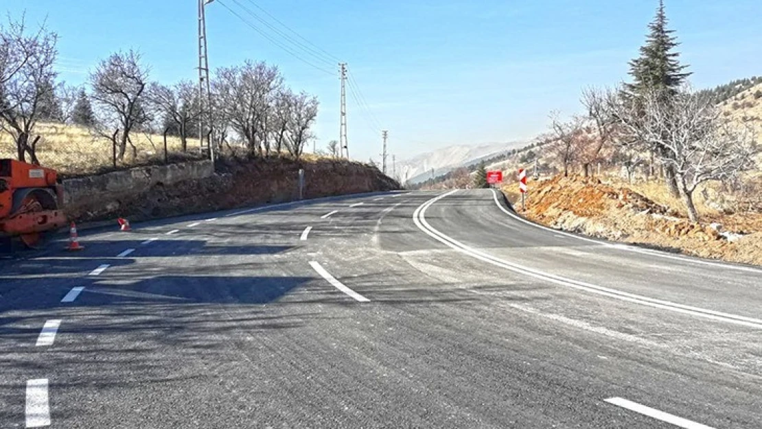 Yalnız Ardıç Mevkiinde 3 şeritli yol