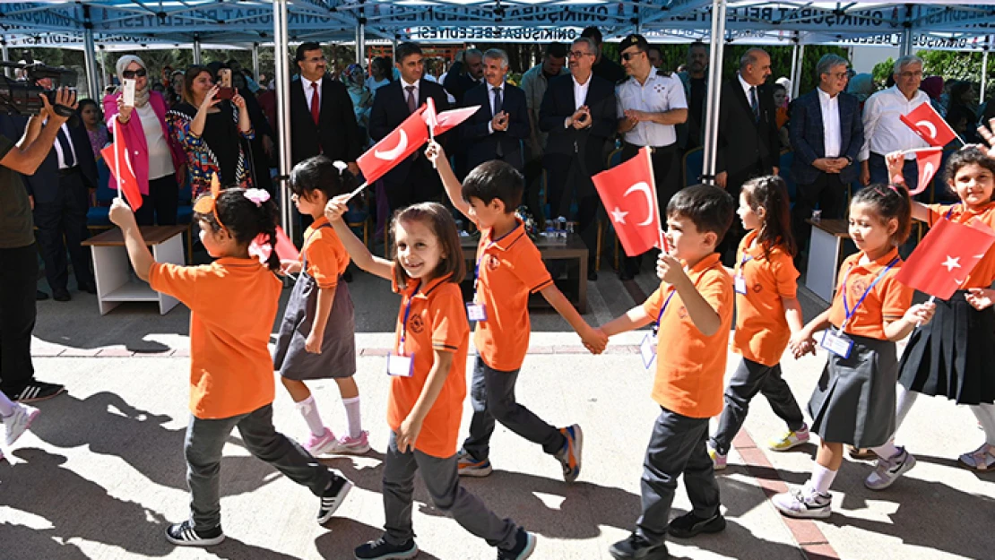 Yeni eğitim dönemi heyecanla başladı