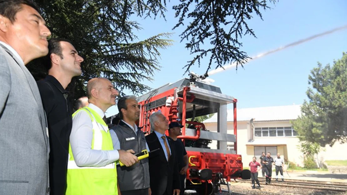 Yerli, milli yangın söndürme ve kurtarma vagonu raylarda