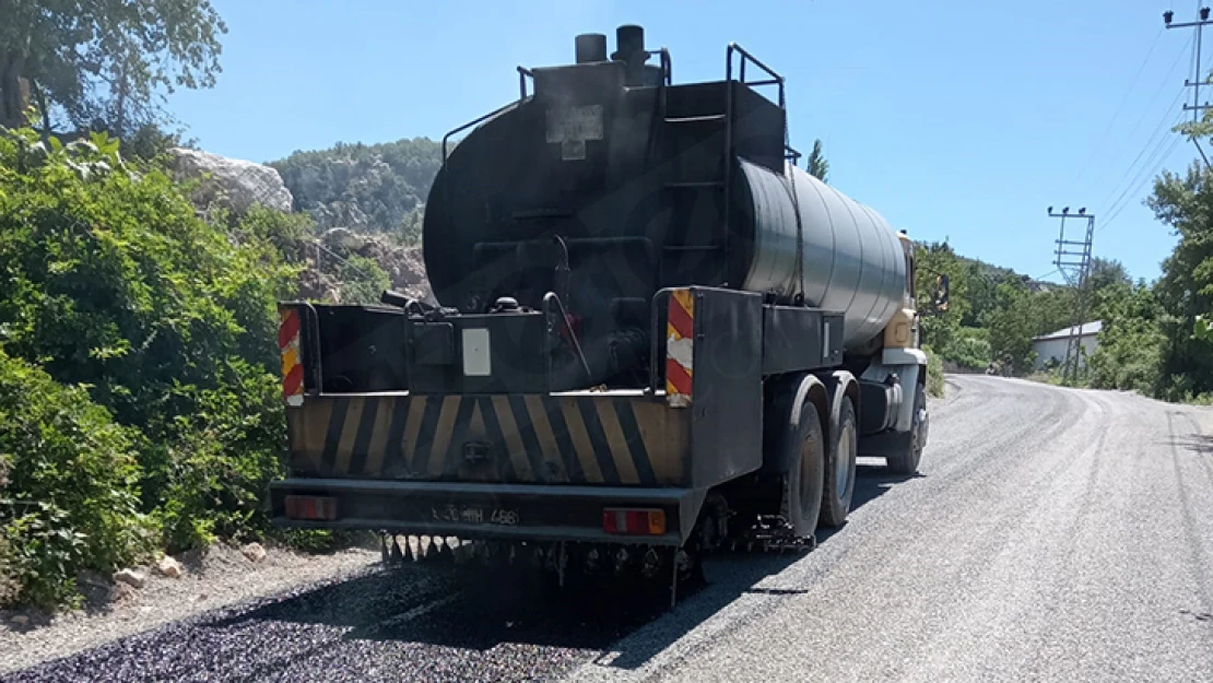 Yıldızkent Konutları yolunda asfalt, Suluyayla – Topçalı'da grup yolu çalışması