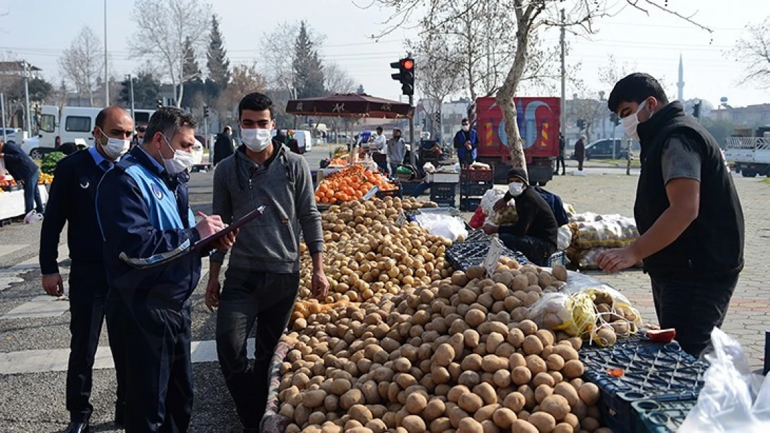 Zabıta ekipleri, pazar yerlerini denetledi