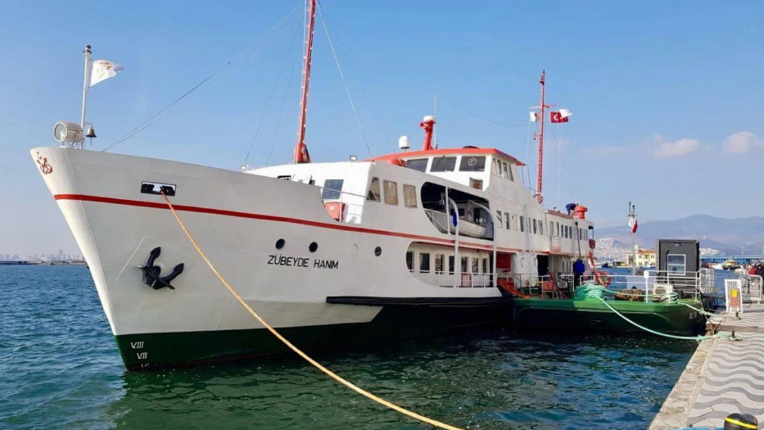 Zübeyde Hanım Eğitim ve Sergi Gemisi yeniden ziyarete açıldı