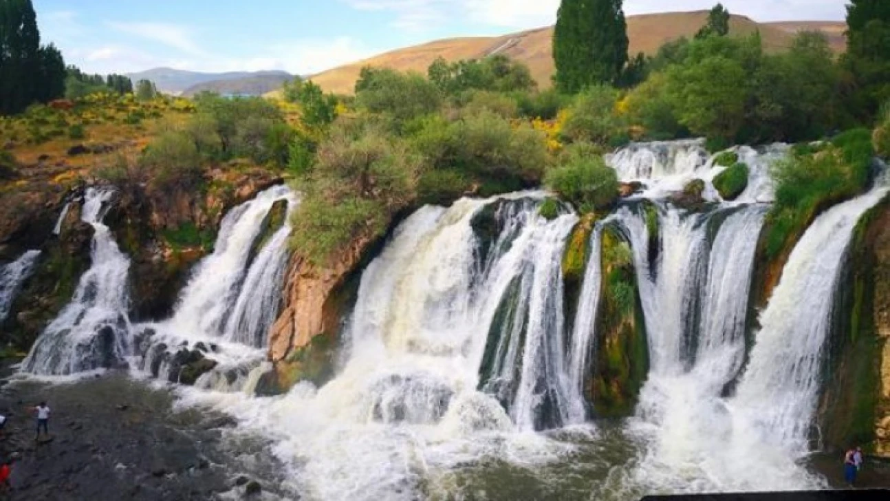 Dünyada Van, Ahirette İman!