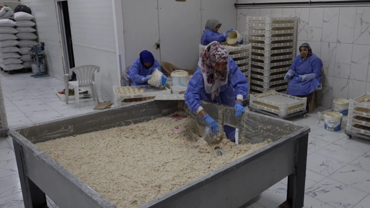 Osmanlı dönemi usulüyle yapılan tescilli tarhana ihracata hazırlanıyor