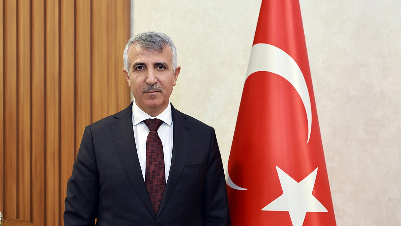 Vali Ünlüer'den 12 Şubat Kurtuluş Bayramı mesajı