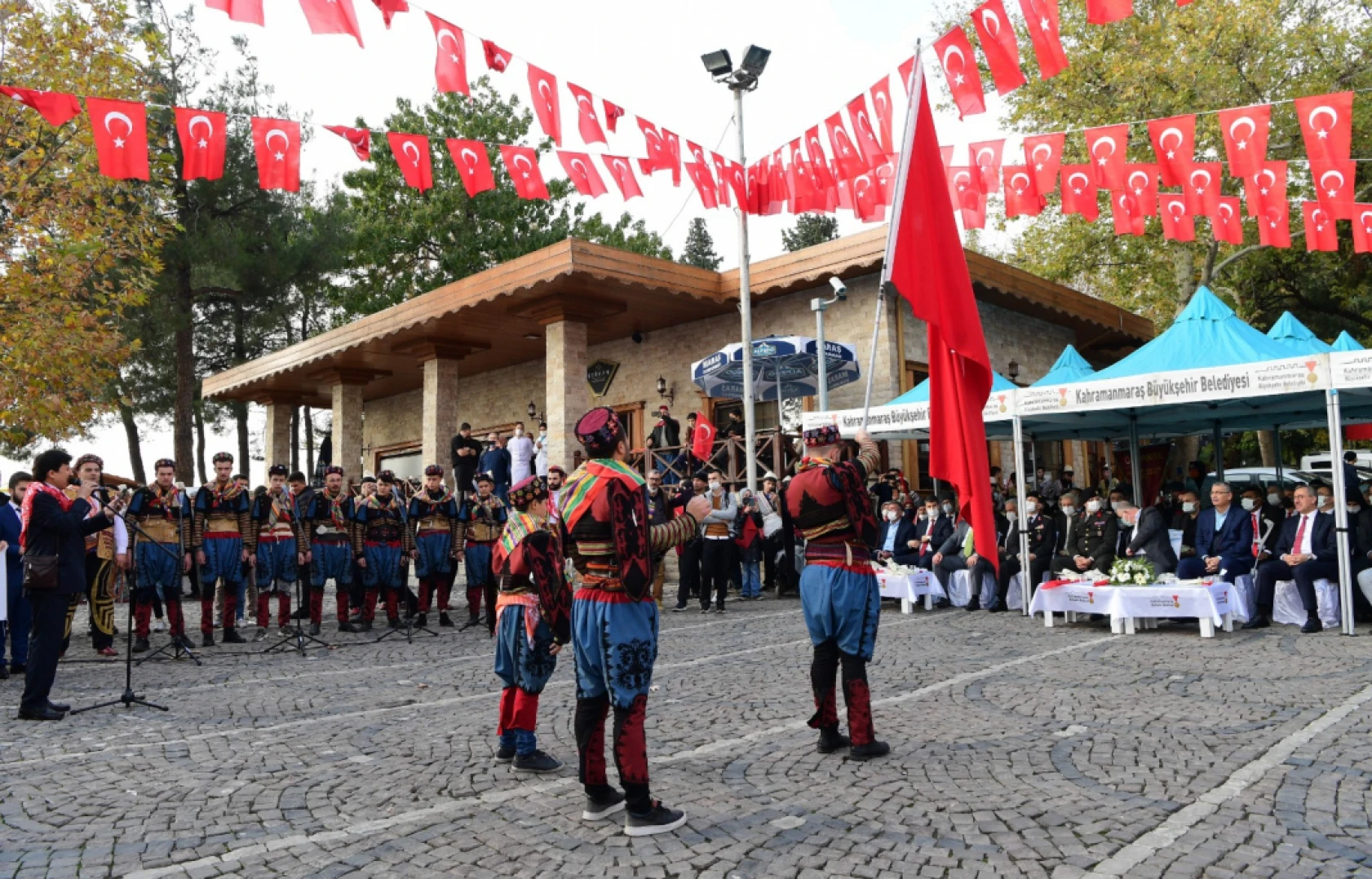 Bayrak Olayının 102'nci yılı