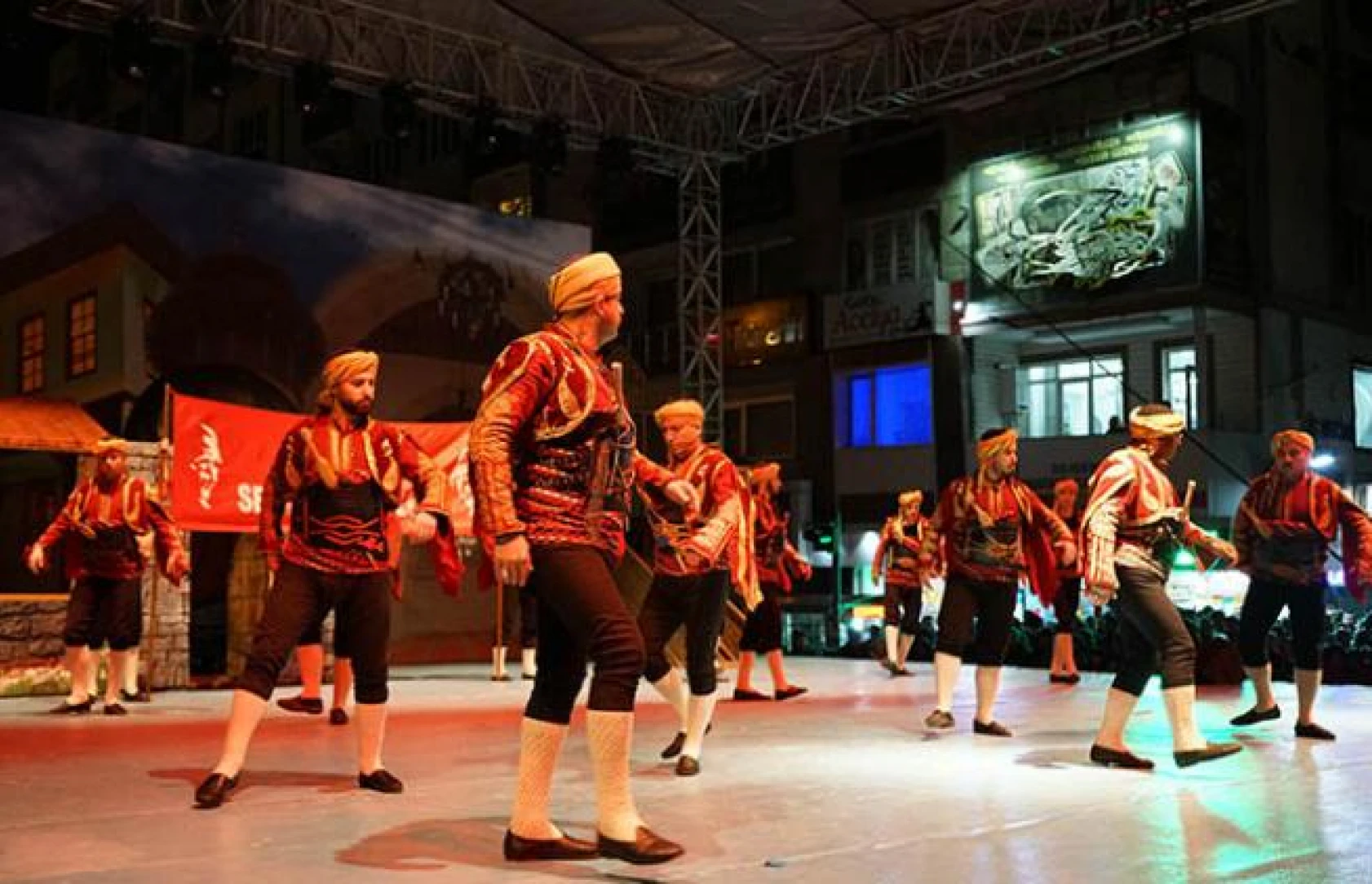 Kahramanmaraş'ta temsili gösterilere yoğun ilgi!