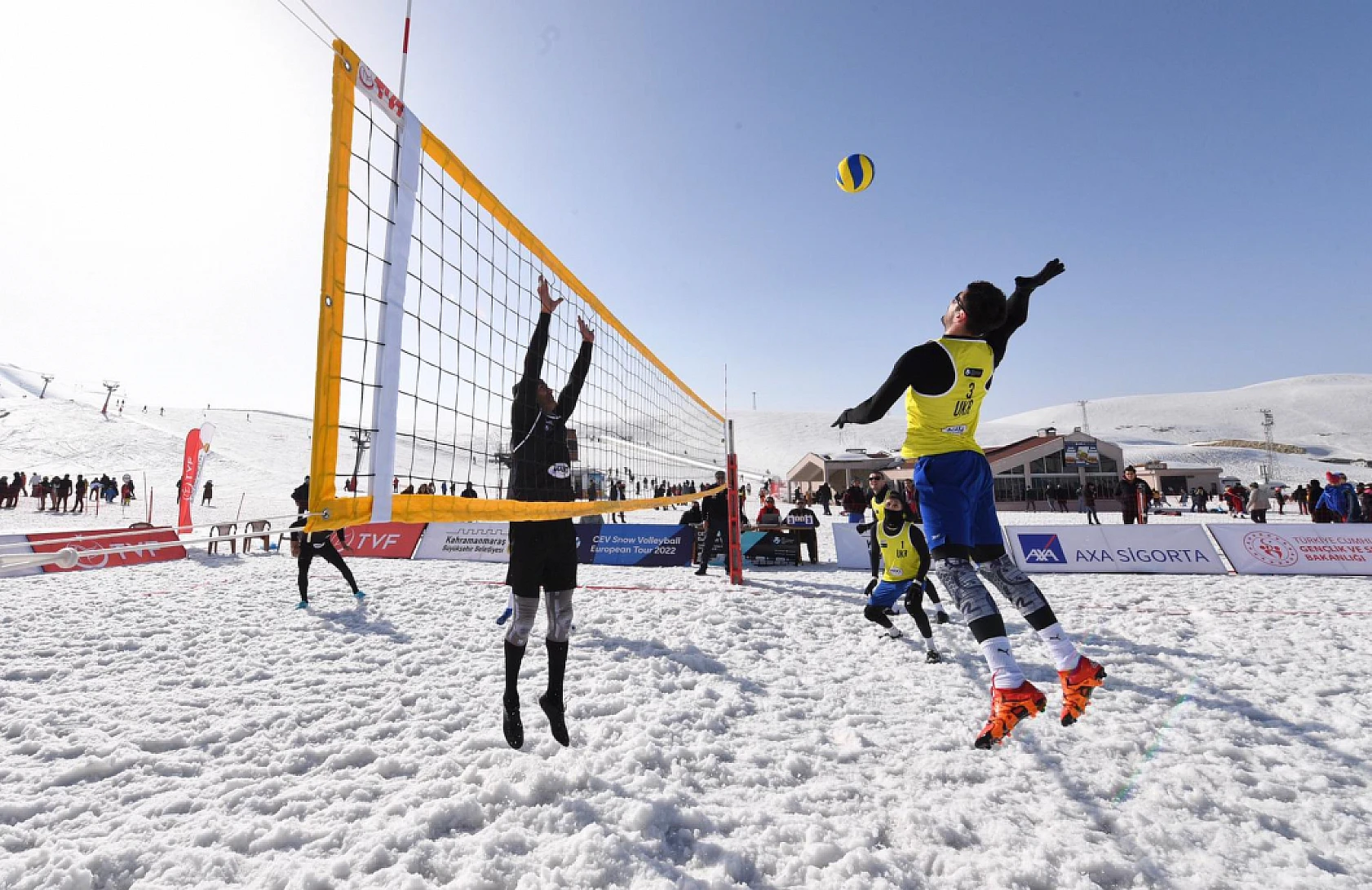 Kar Voleybolu Avrupa Turu