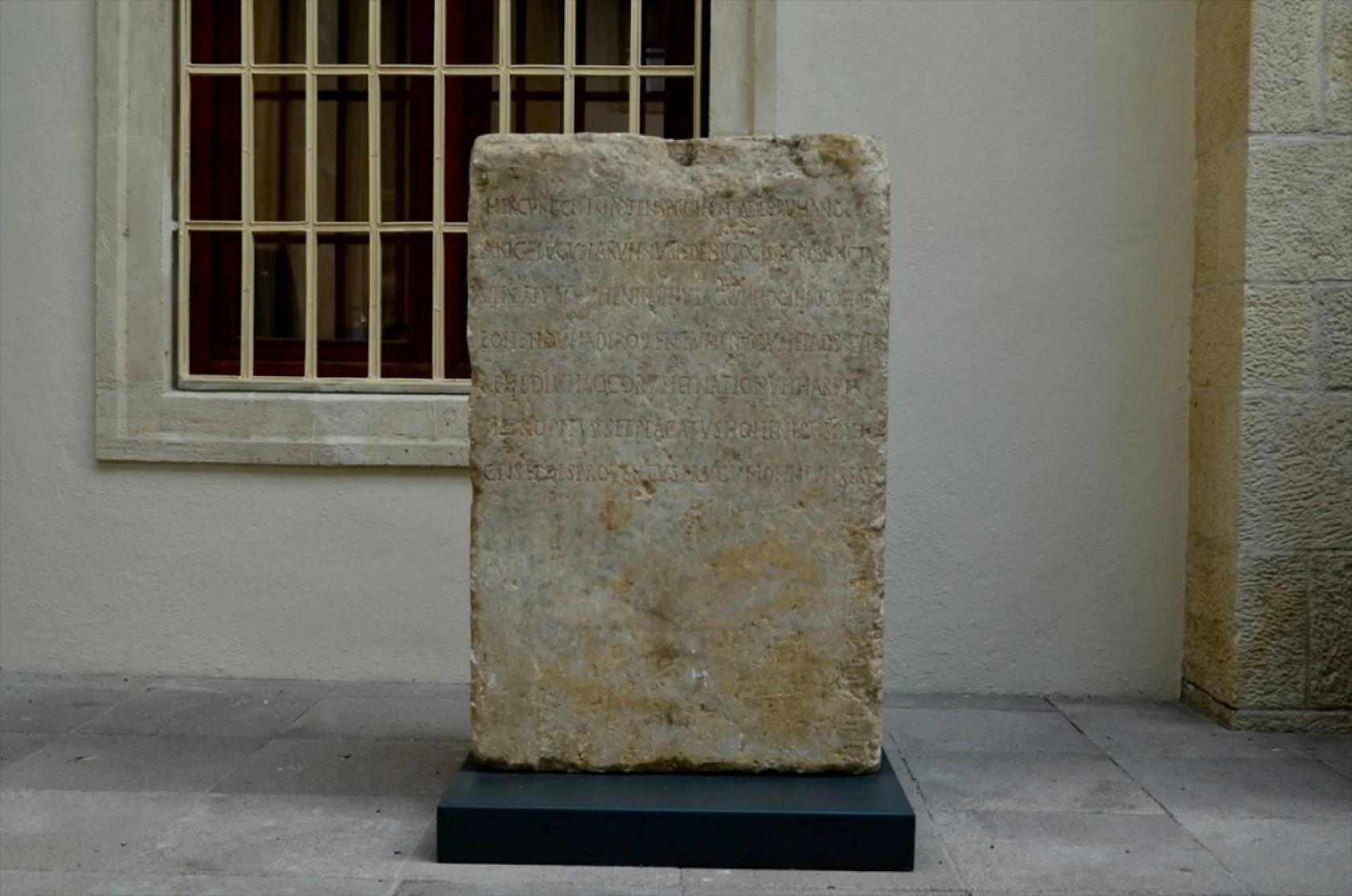 Müzeye dönüştürülen eski adliye binası tarihe ışık tutuyor