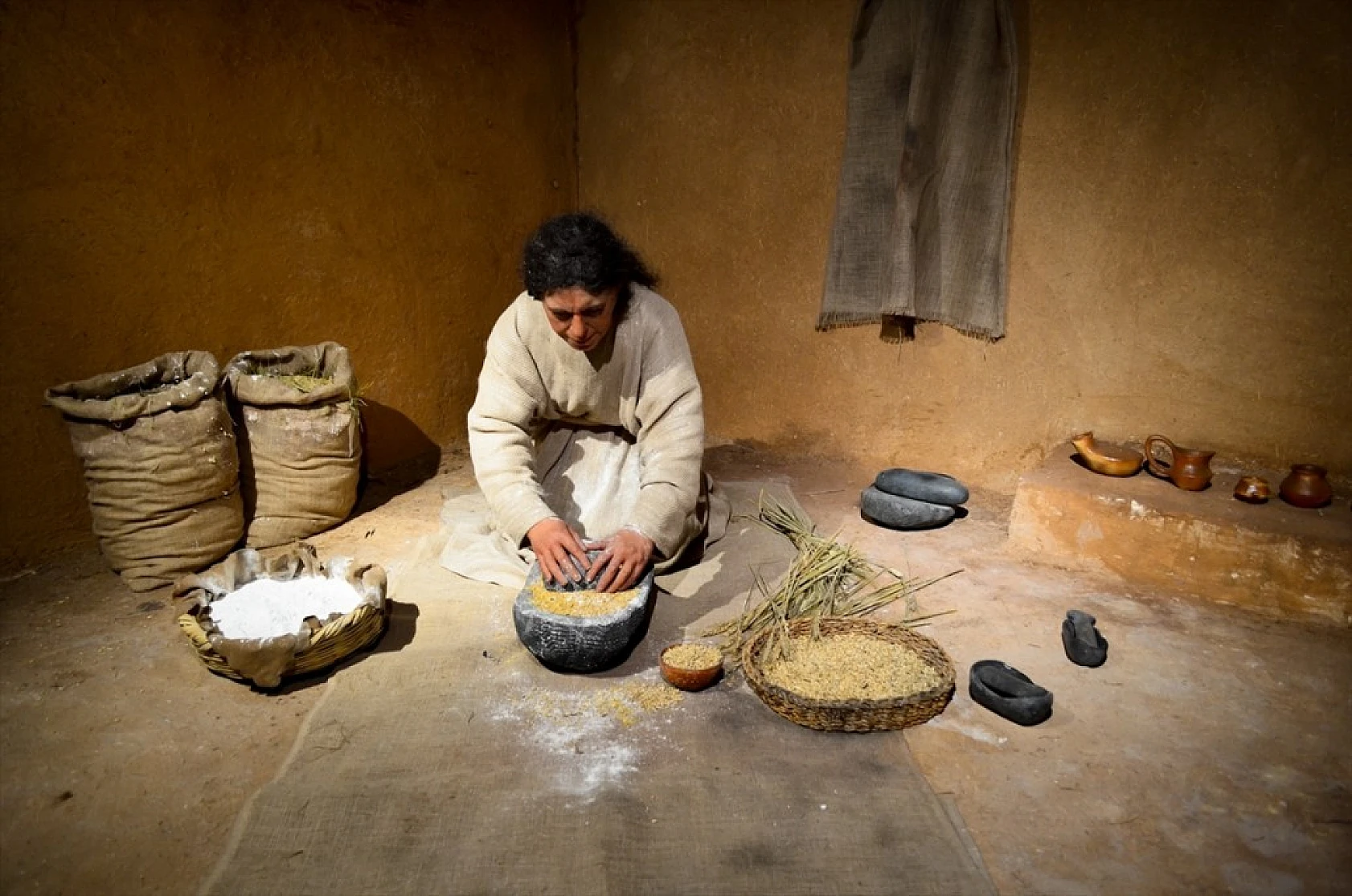 Müzeye dönüştürülen eski adliye binası tarihe ışık tutuyor