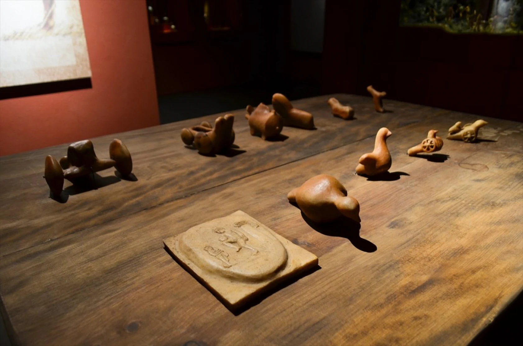 Müzeye dönüştürülen eski adliye binası tarihe ışık tutuyor