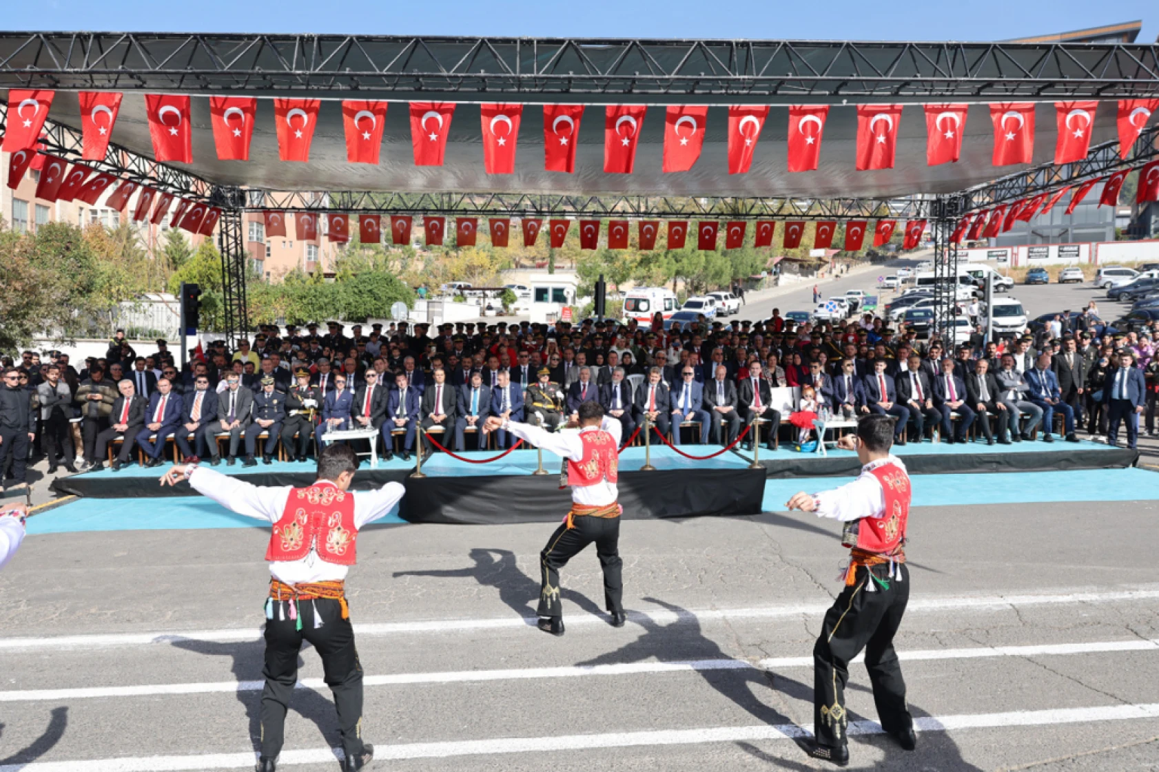 Kahramanmaraş'ta cumhuriyetin 101'inci yılı coşkuyla kutlandı