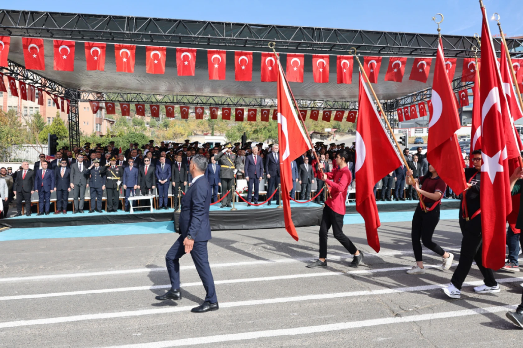 Kahramanmaraş'ta cumhuriyetin 101'inci yılı coşkuyla kutlandı