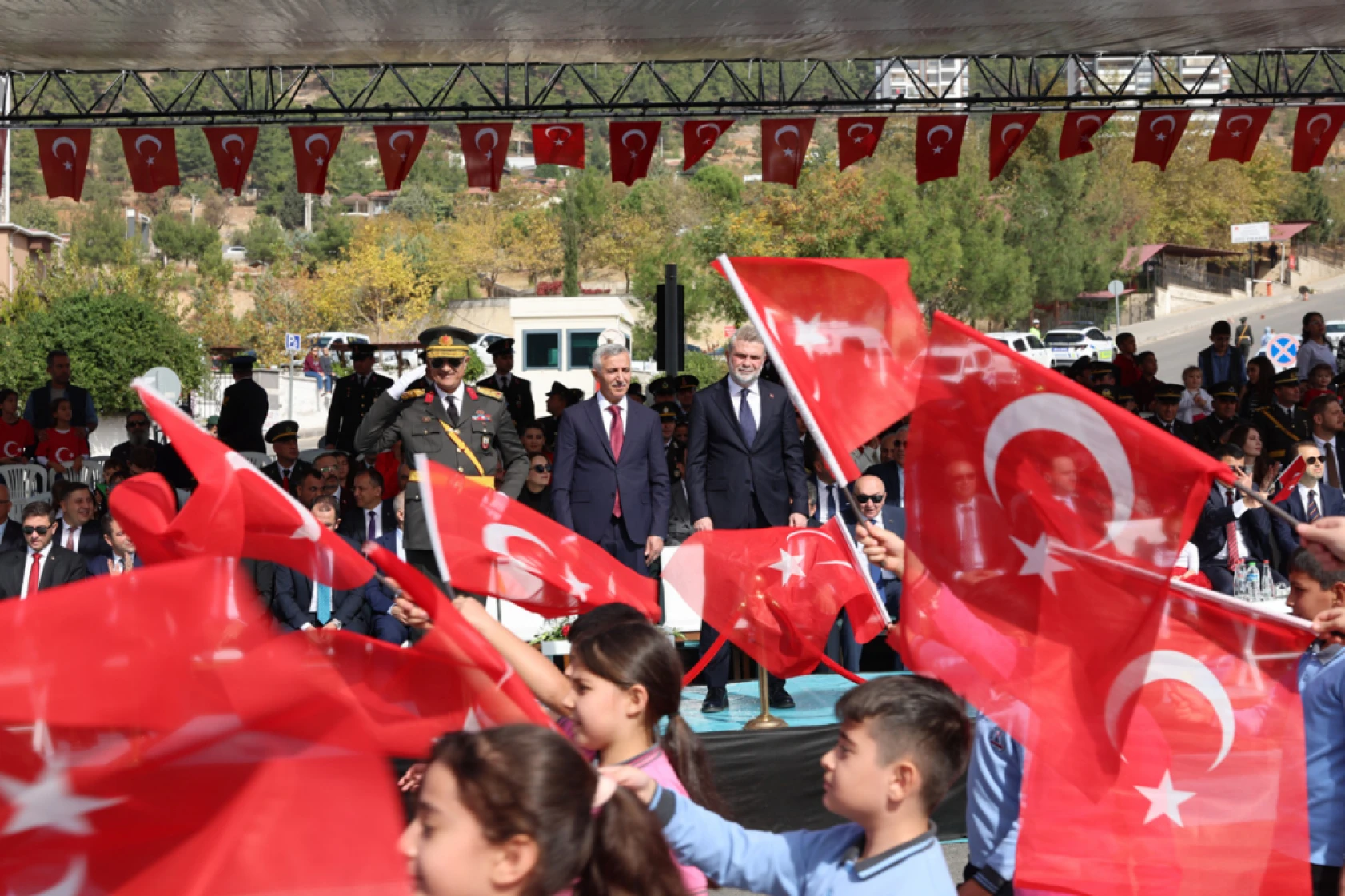 Kahramanmaraş'ta cumhuriyetin 101'inci yılı coşkuyla kutlandı