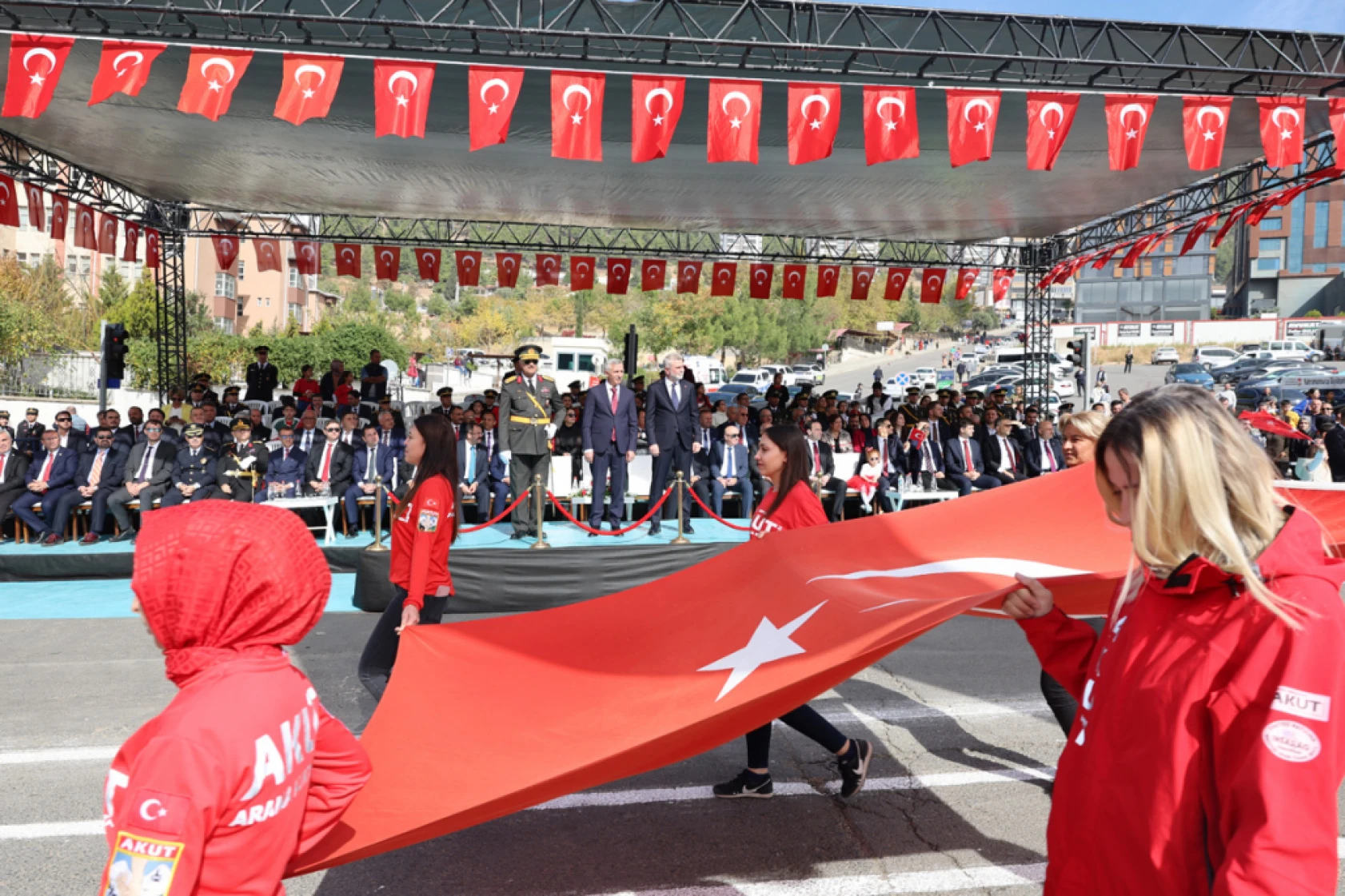 Kahramanmaraş'ta cumhuriyetin 101'inci yılı coşkuyla kutlandı