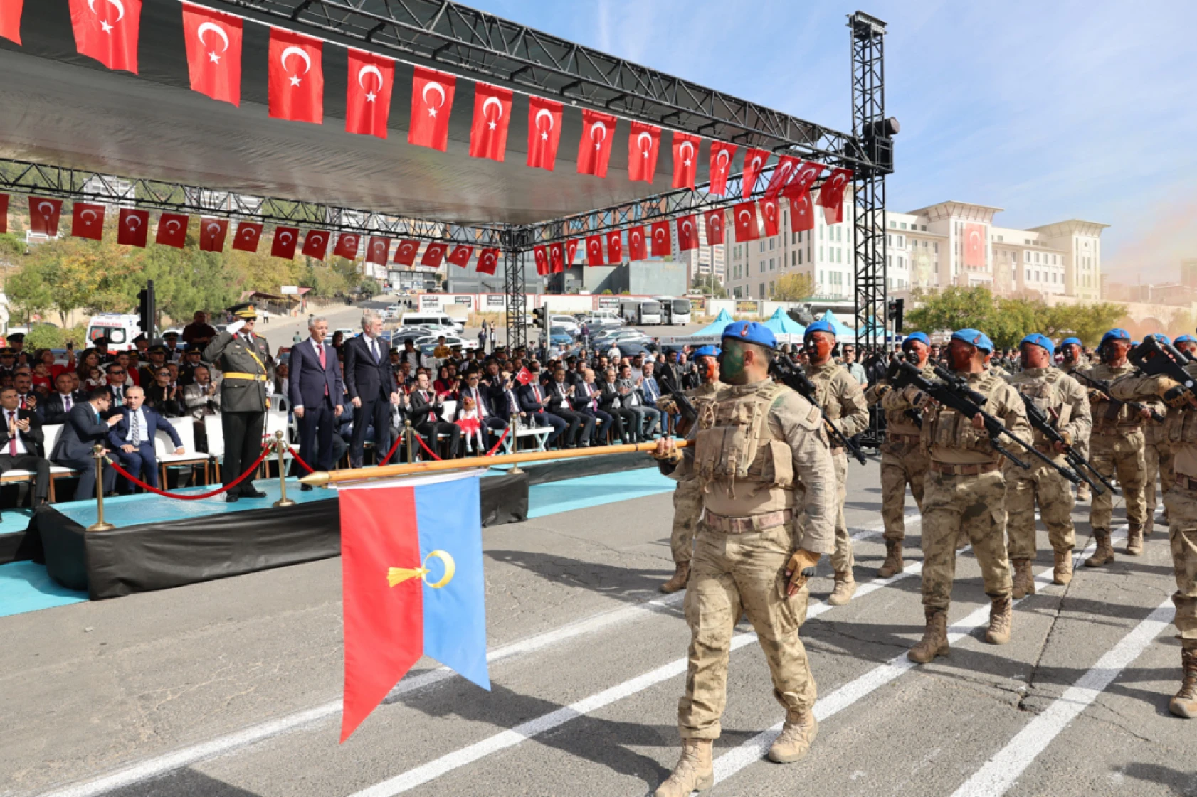 Kahramanmaraş'ta cumhuriyetin 101'inci yılı coşkuyla kutlandı