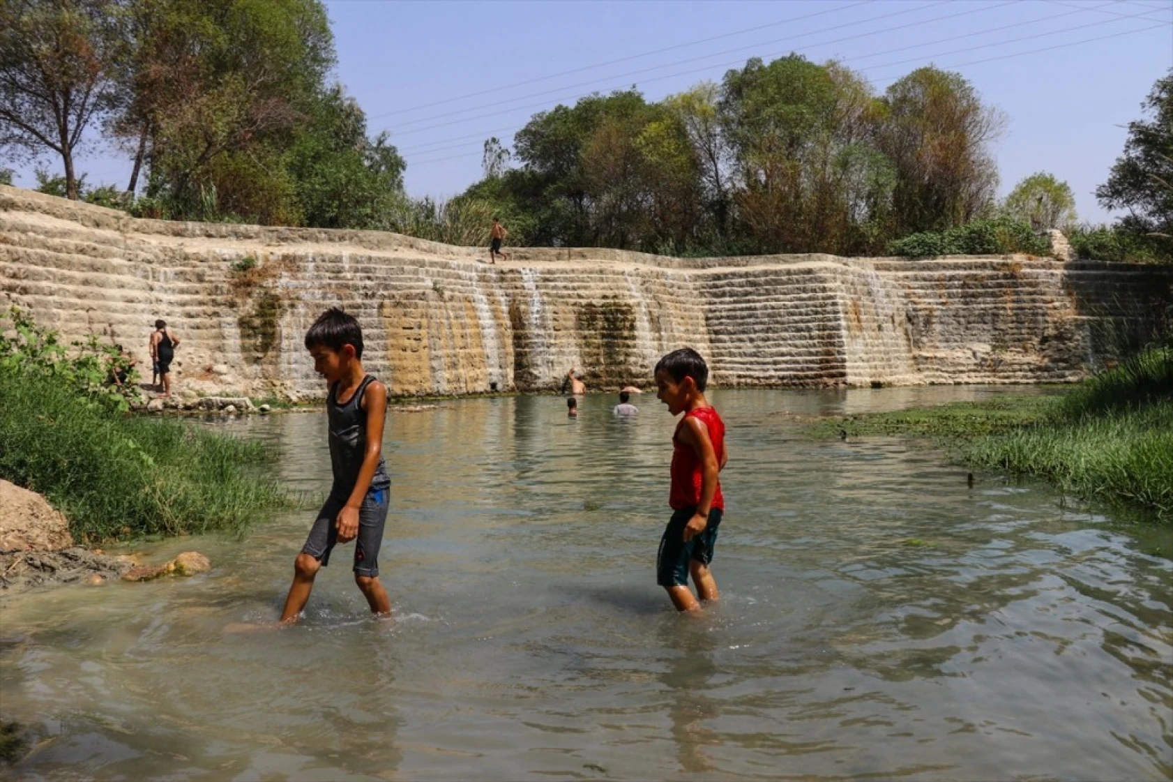 Tarihi değirmenin set olduğu Zikir Gölü, ziyaretçilerini cezbediyor