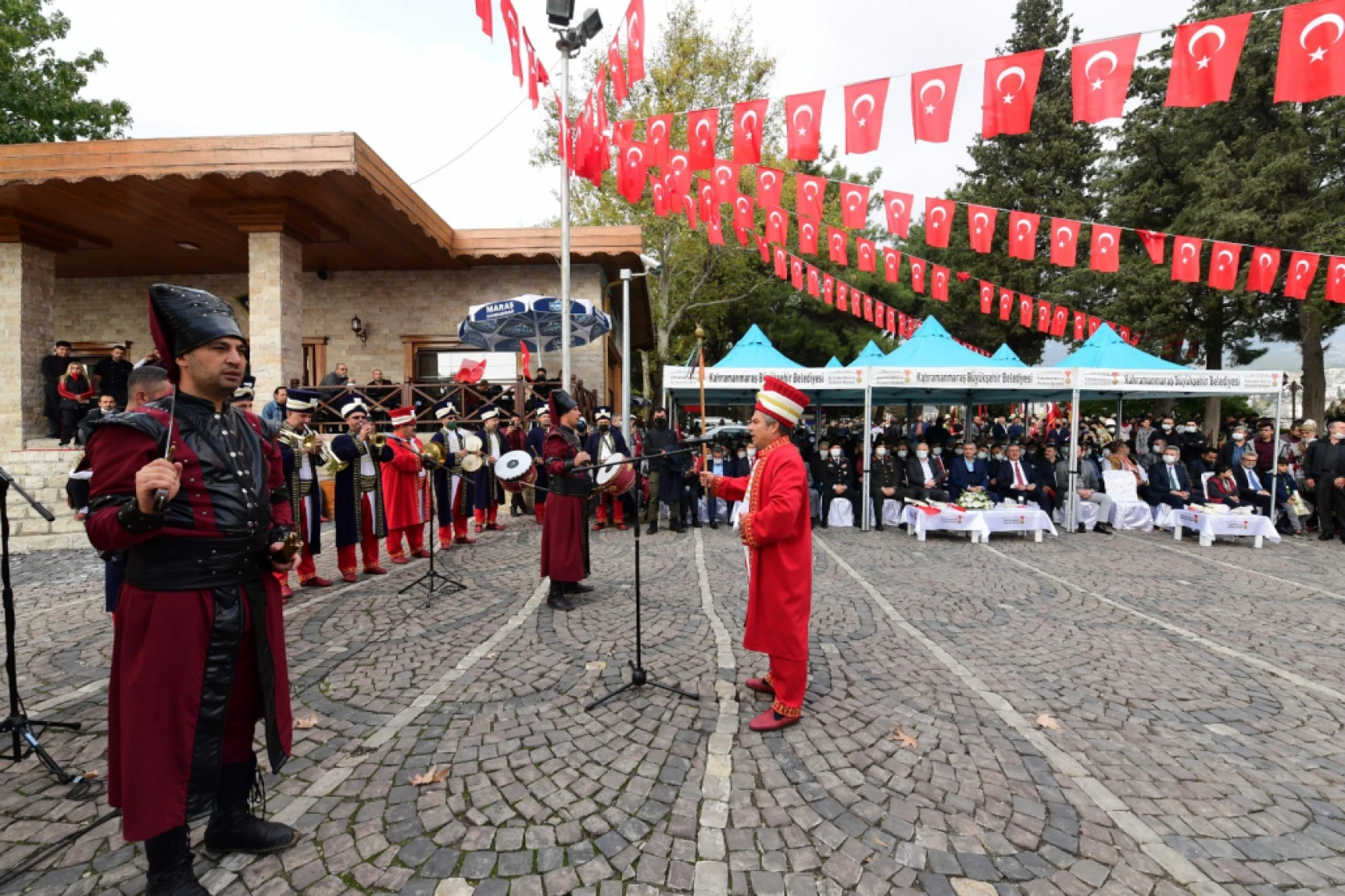 Bayrak Olayının 102'nci yılı