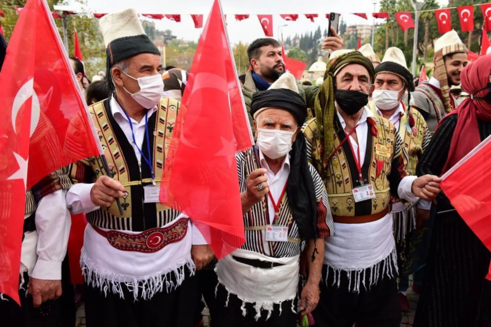 Bayrak Olayının 102'nci yılı