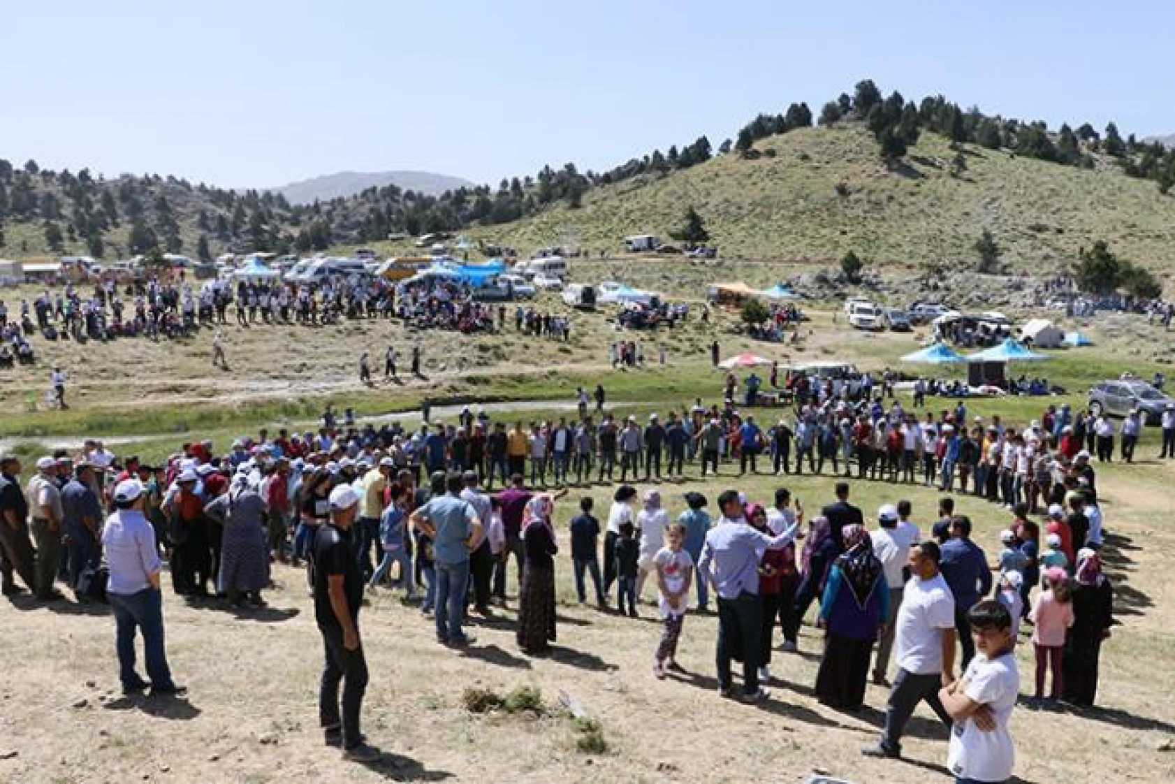 Çağlayancerit Ayranpınarı 1. Yayla Şenliği!