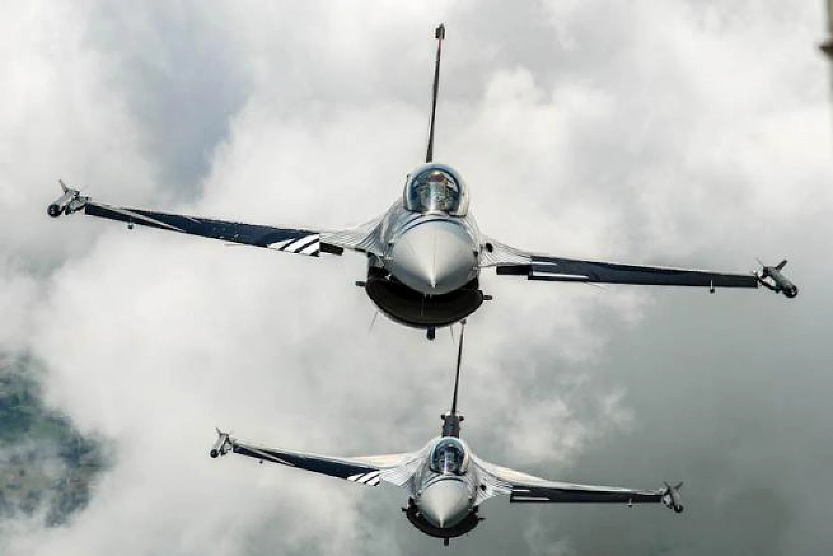 TSK, ayın fotoğraflarını yayınladı