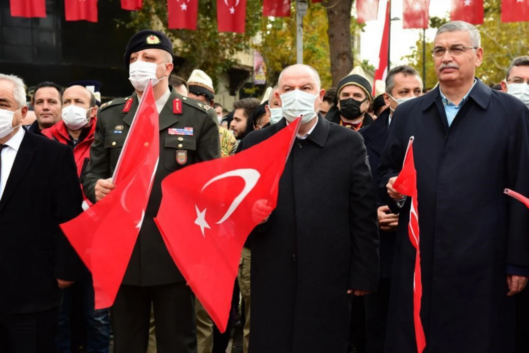 Bayrak Olayının 102'nci yılı