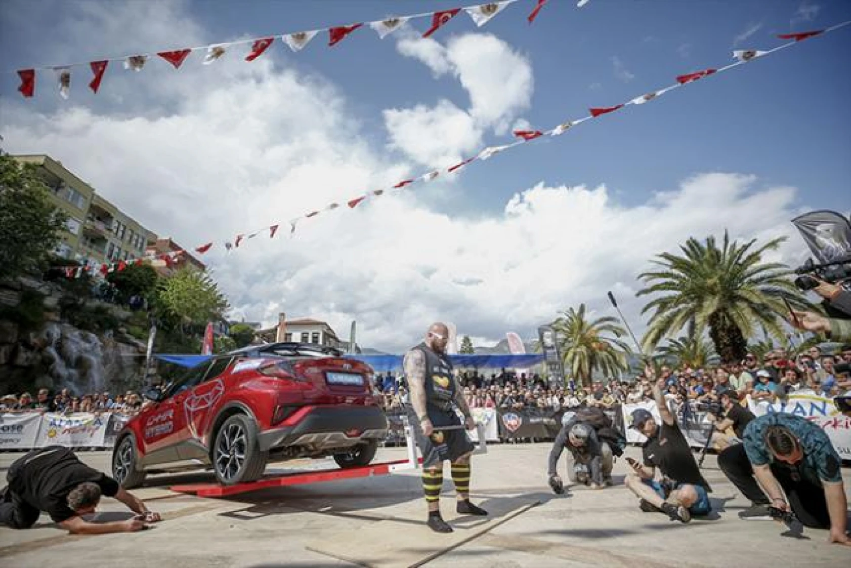 Dünyanın en güçlü adamları Türkiye'de!