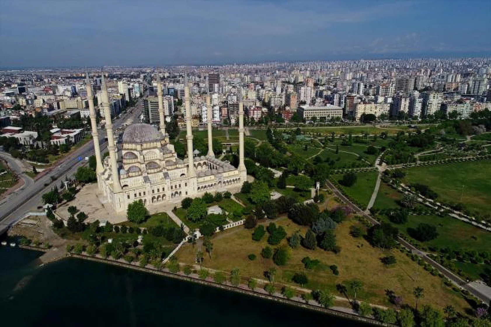 Türkiye'nin Simge Camilerinde sessizlik