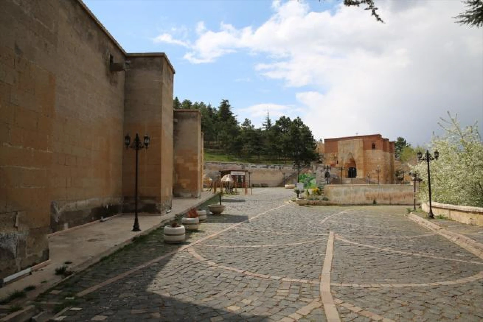 Eshab-ı Kehf Külliyesi