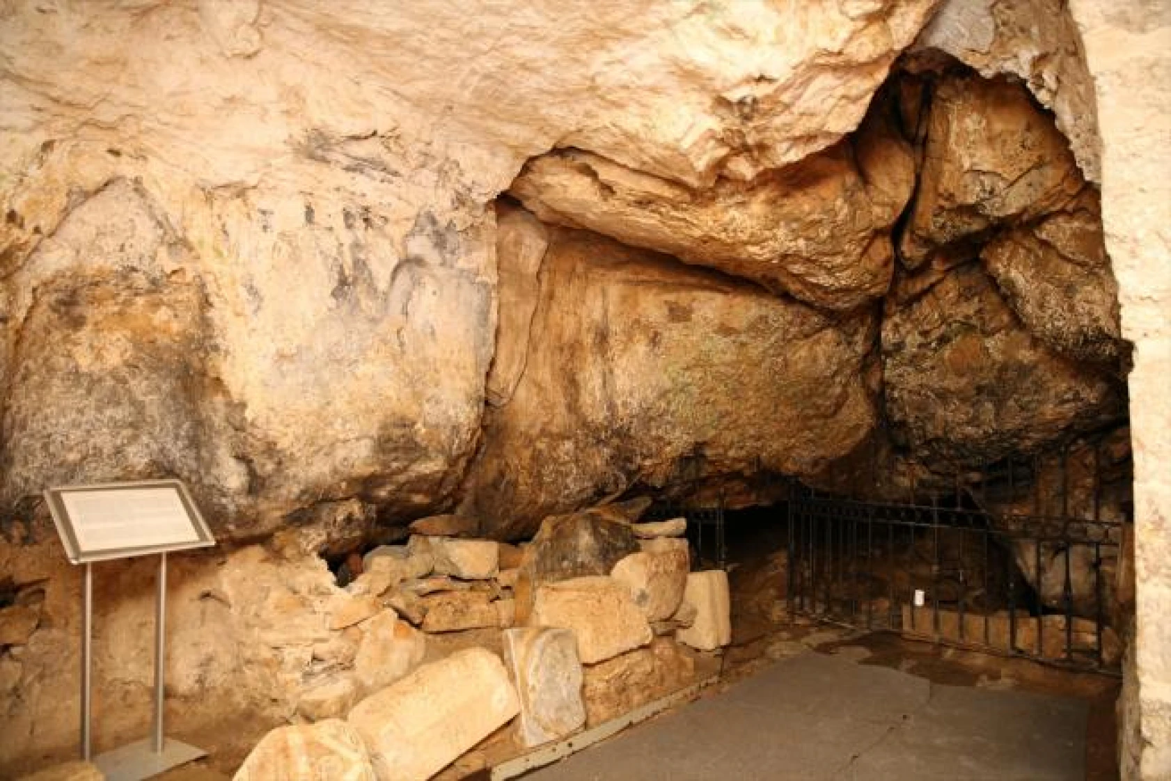 Eshab-ı Kehf Külliyesi